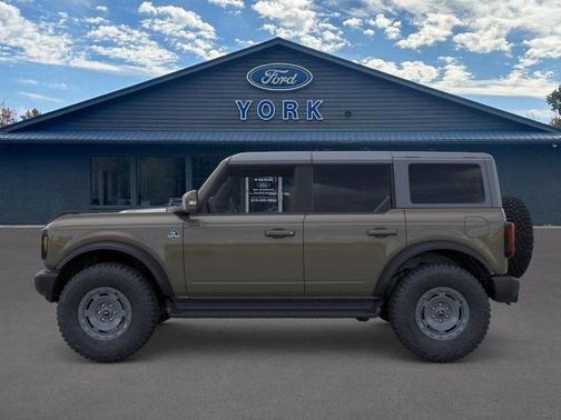 2025 Ford Bronco Outer Banks