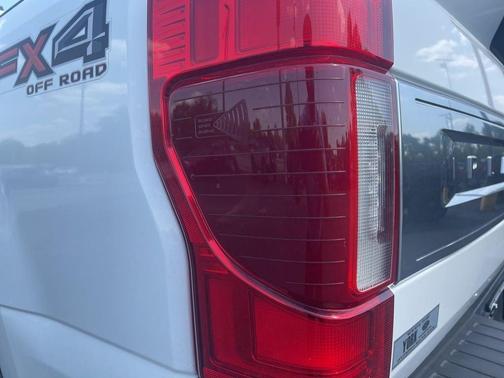 White 2020 Ford F-250 Platinum