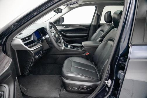 2022 Jeep Grand Cherokee 4xe Base