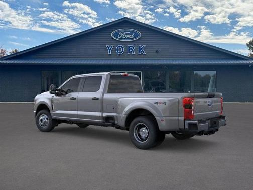 2026 Ford F-350 XLT