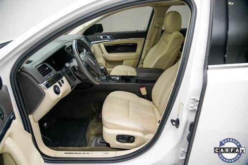 2015 Lincoln MKS Base