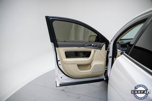 2015 Lincoln MKS Base