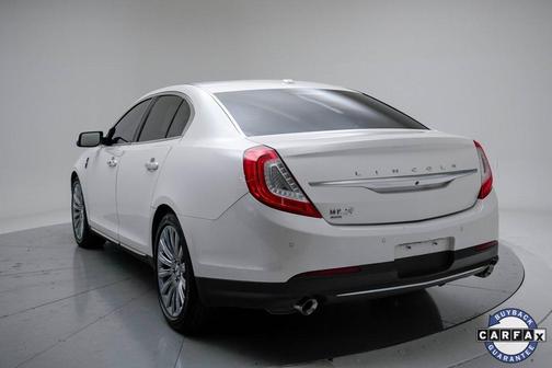 2015 Lincoln MKS Base
