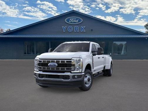 2025 Ford F-350 XLT