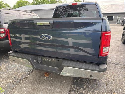Blue 2016 Ford F-150 XLT