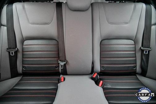 2022 Nissan Kicks SR