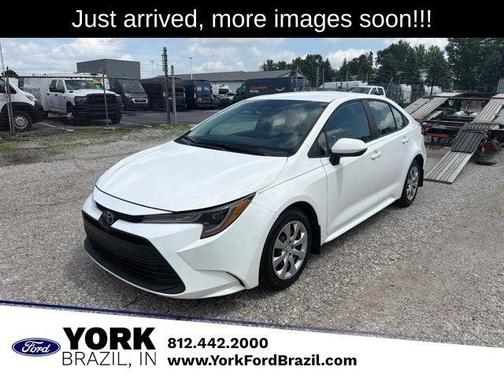 White 2024 Toyota Corolla LE