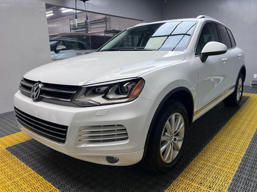 2014 Volkswagen Touareg 3.6L Sport