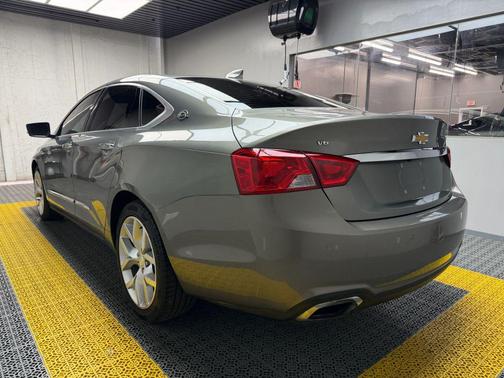 Gray 2019 Chevrolet Impala Premier 2LZ