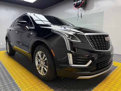2020 Cadillac XT5 Sport