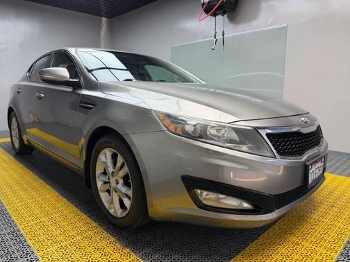Bright Silver Metallic 2013 Kia Optima EX