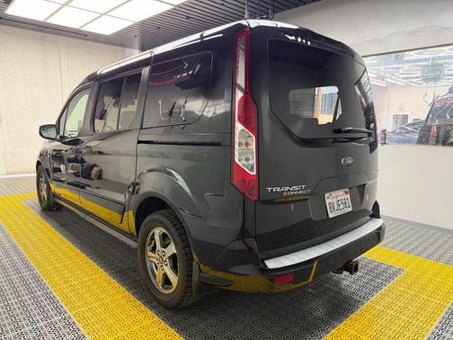 2021 Ford Transit Connect Titanium w/Rear Liftgate