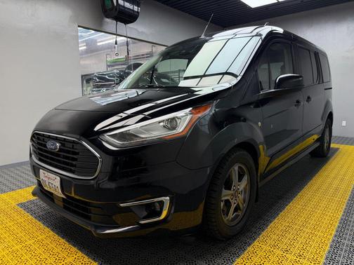 2021 Ford Transit Connect Titanium w/Rear Liftgate