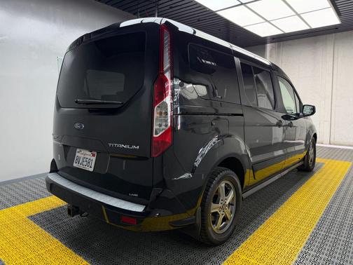 2021 Ford Transit Connect Titanium w/Rear Liftgate
