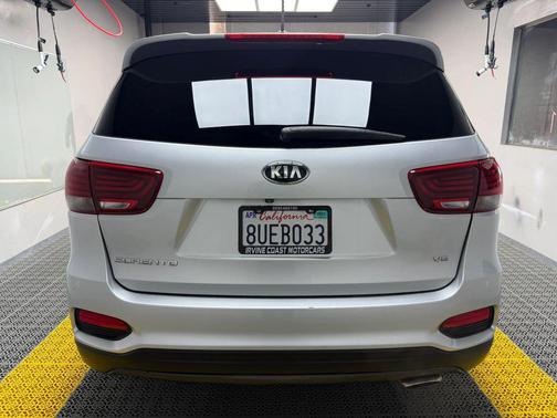 Sparkling Silver 2020 Kia Sorento LX