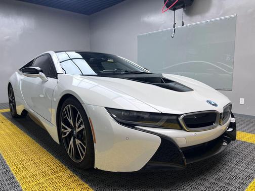 2015 BMW i8 Coupe 2D