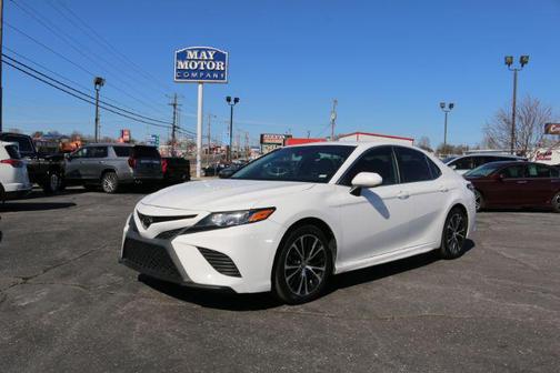 2020 Toyota Camry SE