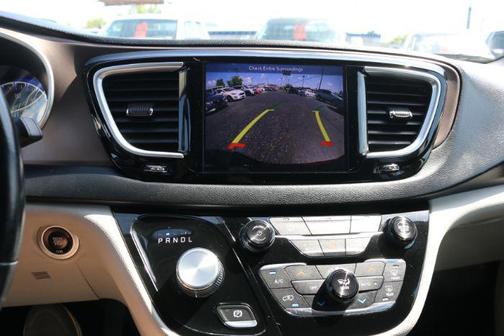 2018 Chrysler Pacifica Touring-L Plus