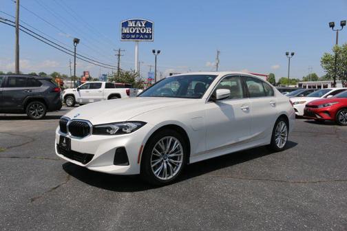 2024 BMW 330e Base
