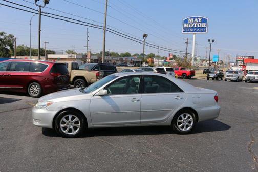 2005 Toyota Camry LE V6