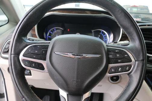 2022 Chrysler Pacifica Hybrid Limited