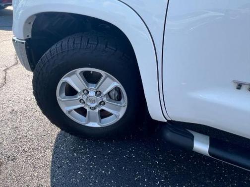 2016 Toyota Tundra SR5
