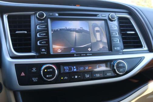 2019 Toyota Highlander Limited Platinum