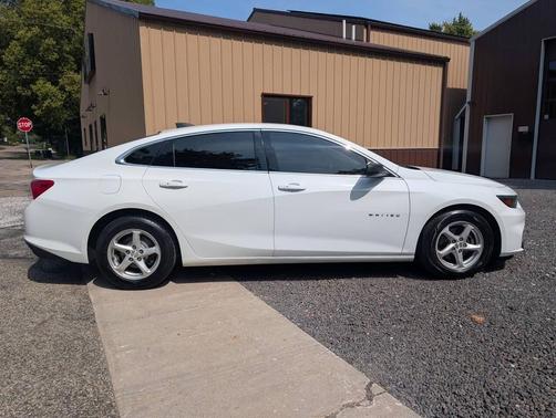 2016 Chevrolet Malibu LS