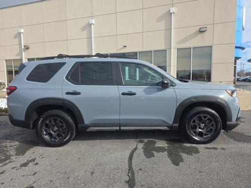 2023 Honda Pilot AWD TrailSport
