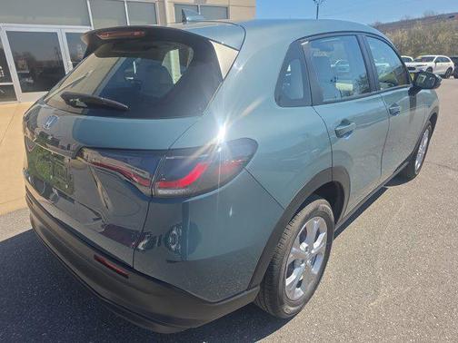 Nordic Forest Pearl 2023 Honda HR-V LX