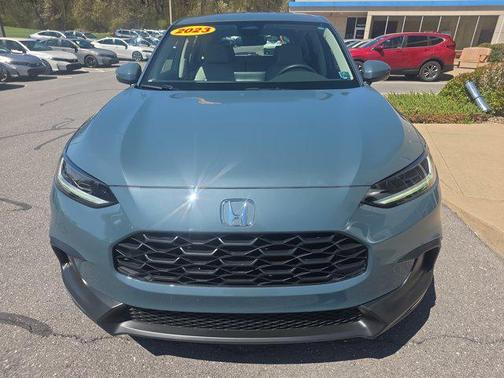 Nordic Forest Pearl 2023 Honda HR-V LX