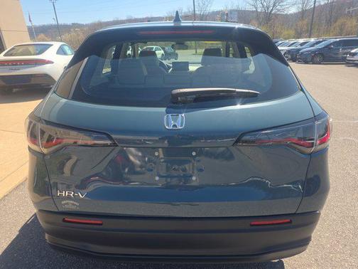 Nordic Forest Pearl 2023 Honda HR-V LX