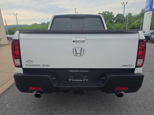 Platinum White Pearl 2023 Honda Ridgeline RTL-E