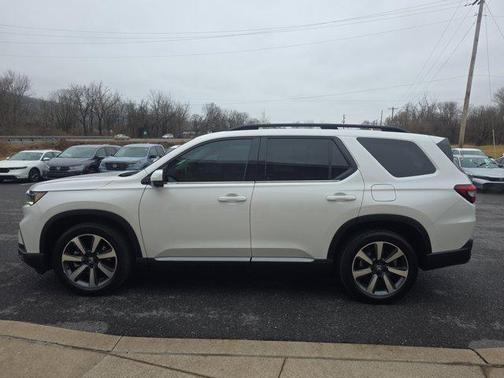 2023 Honda Pilot AWD Elite