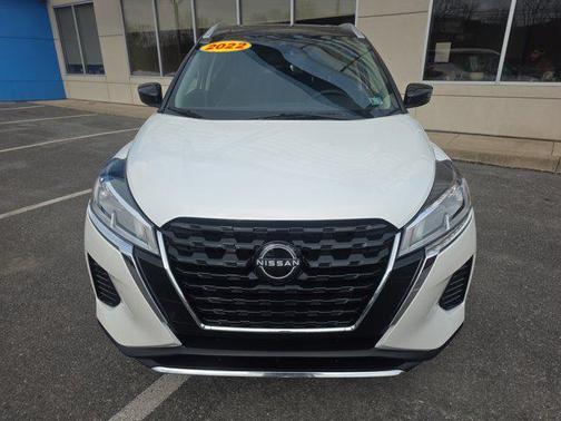 2022 Nissan Kicks SV