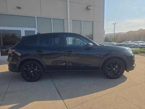 Crystal Black Pearl 2024 Honda HR-V AWD Sport