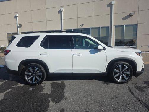 2023 Honda Pilot AWD Elite