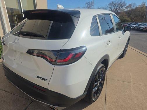 2023 Honda HR-V AWD Sport