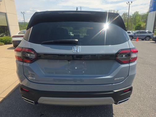 SONIC GREY 2025 Honda Pilot Touring 8-Passenger