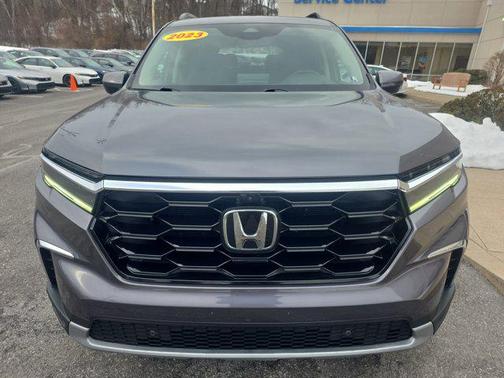2023 Honda Pilot AWD Elite
