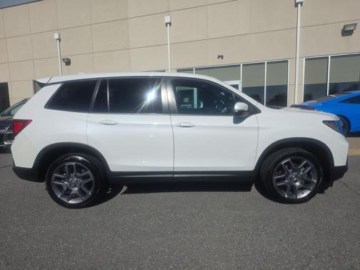 Platinum White Pearl 2023 Honda Passport AWD EX-L