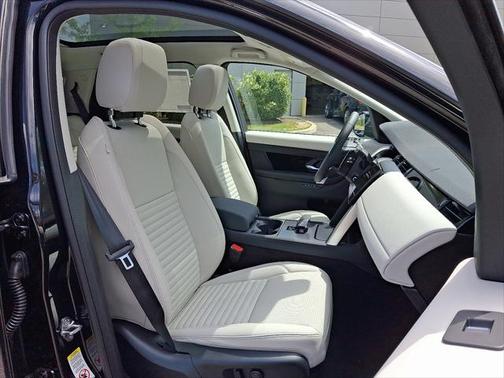 2025 Land Rover Discovery Sport S