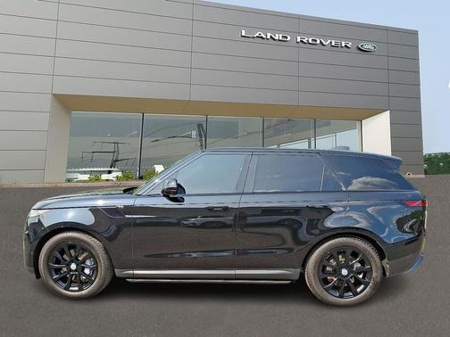 2024 Land Rover Range Rover Sport SE