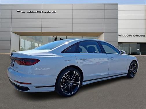 2025 Audi A8 L 55 TFSI quattro Tiptronic