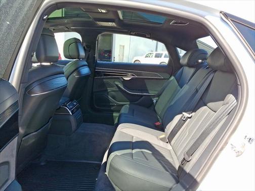 2025 Audi A8 L 55 TFSI quattro Tiptronic