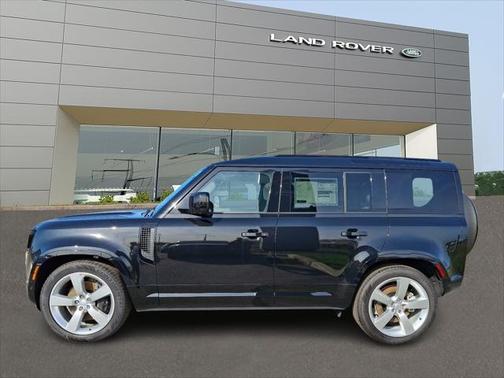 2025 Land Rover Defender 110 P400 X-Dynamic SE