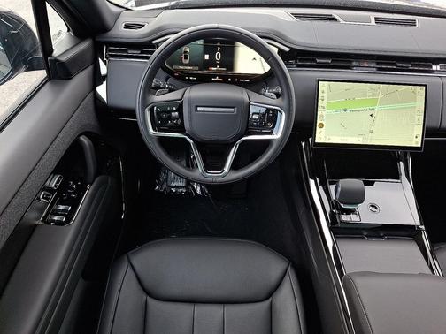 2025 Land Rover Range Rover Sport SE