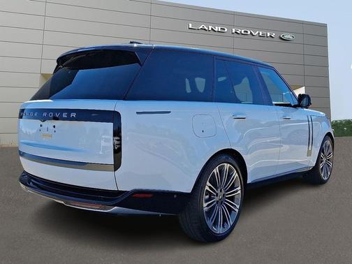 2025 Land Rover Range Rover P400 SE