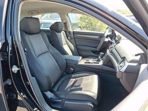 Crystal Black Pearl - BK 2019 Honda Accord LX