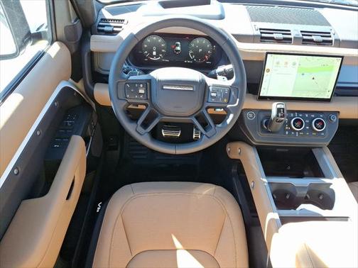 2025 Land Rover Defender 110 V8
